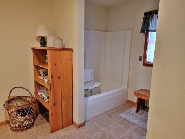 More Photos Of 104995 Back Country Rd, Spencer Assisted Living For Sale