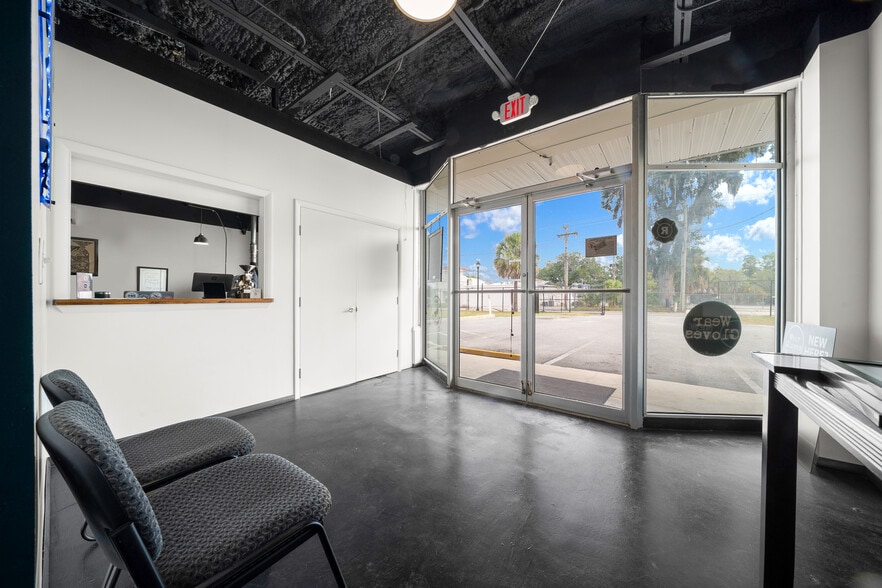 More Photos Of 98 NE 9th St, Ocala Unknown For Lease