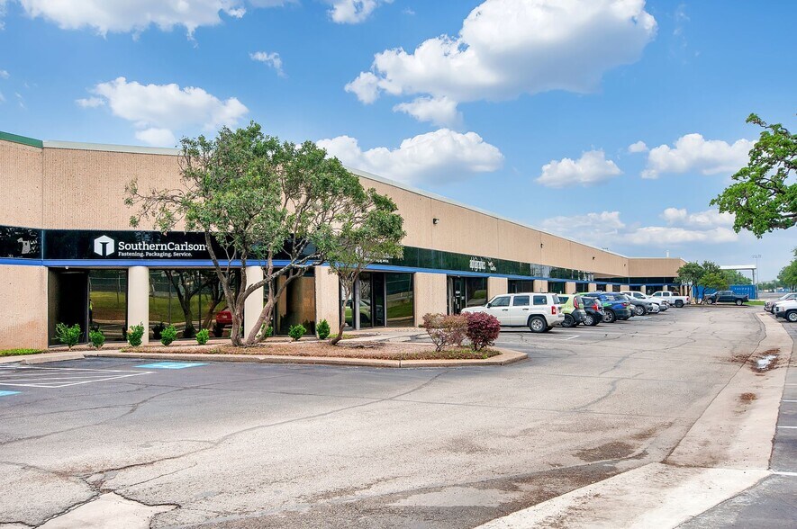 More Photos Of 12005-12095 Starcrest Dr, San Antonio Unknown For Lease