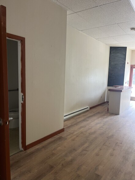 More Photos Of 637 Main St, Honesdale Apartments For Lease