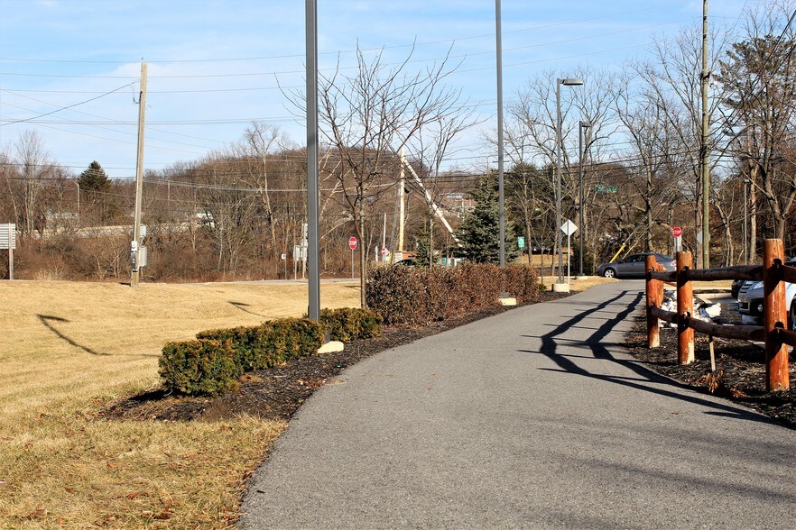 More Photos Of 1019 Ghaner Rd, State College Office For Lease