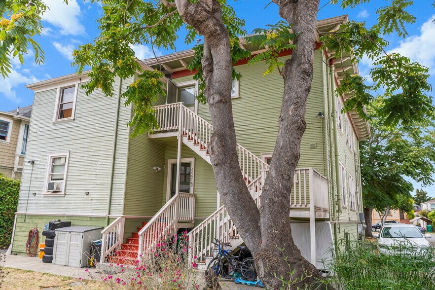 More Photos Of 954 Park St, Alameda Apartments For Sale