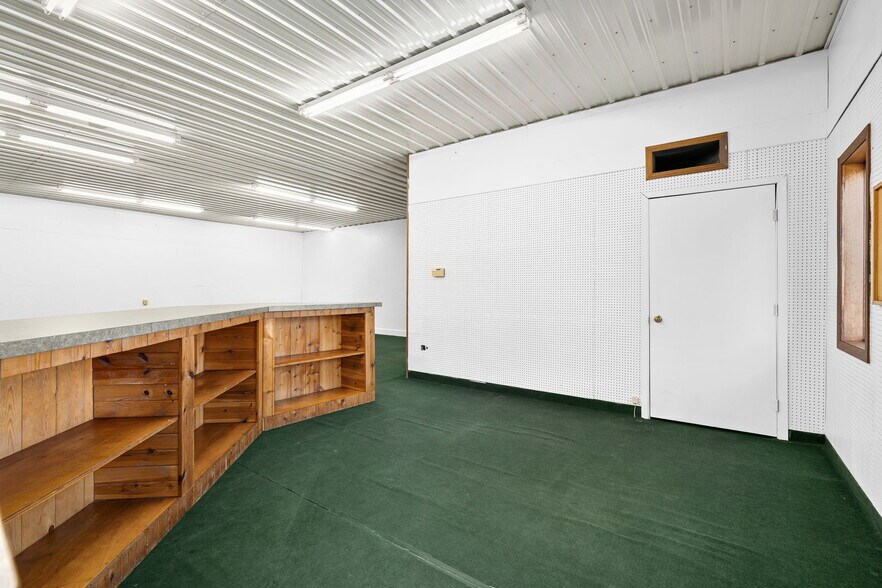More Photos Of 438 Highway Ave S, Blooming Prairie Office For Sale