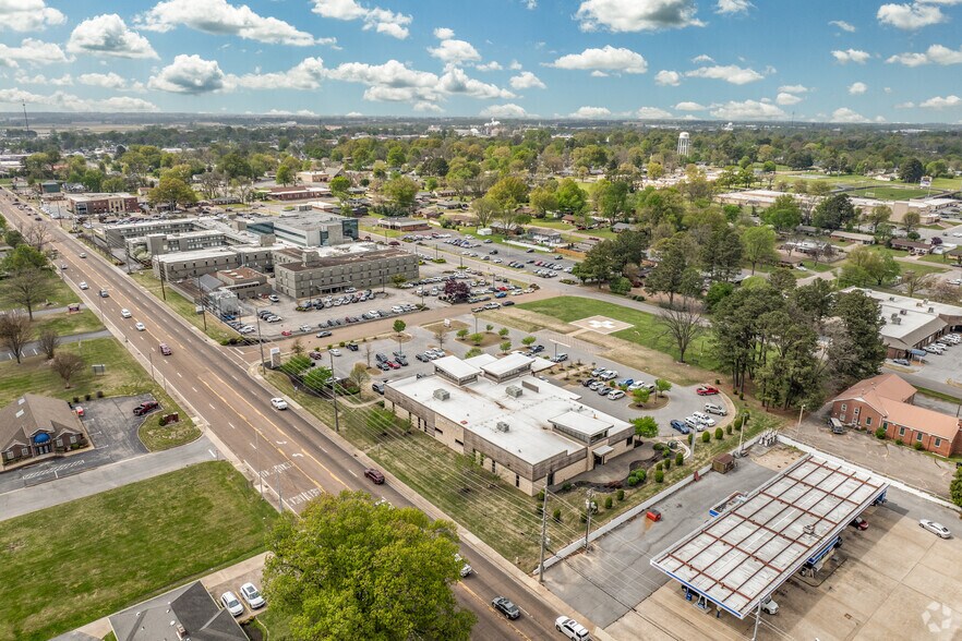 More Photos Of 1312 Bishop St, Union City Medical For Sale