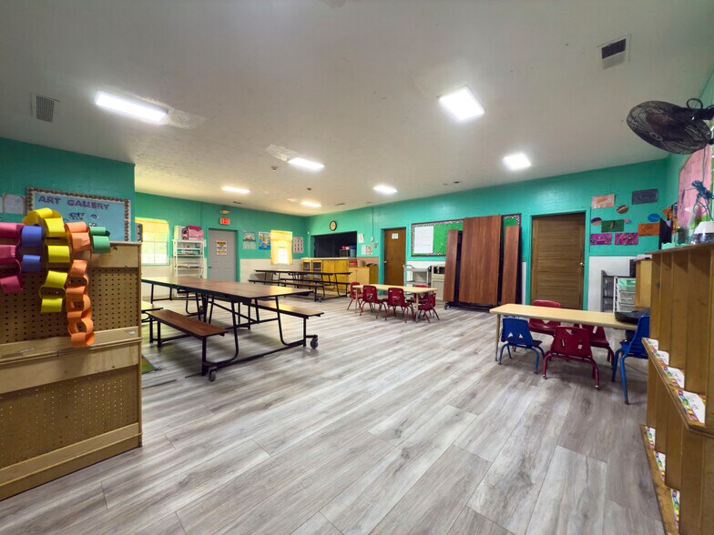 More Photos Of 4518 Covington Hwy, Decatur Daycare Center For Sale