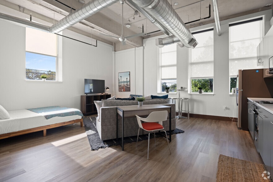 More Photos Of 1403 Corinth Rd, Dallas Apartments For Sale