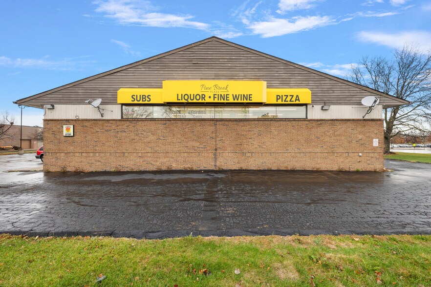 More Photos Of 5625-5655 18 Mile Rd, Sterling Heights Storefront For Sale