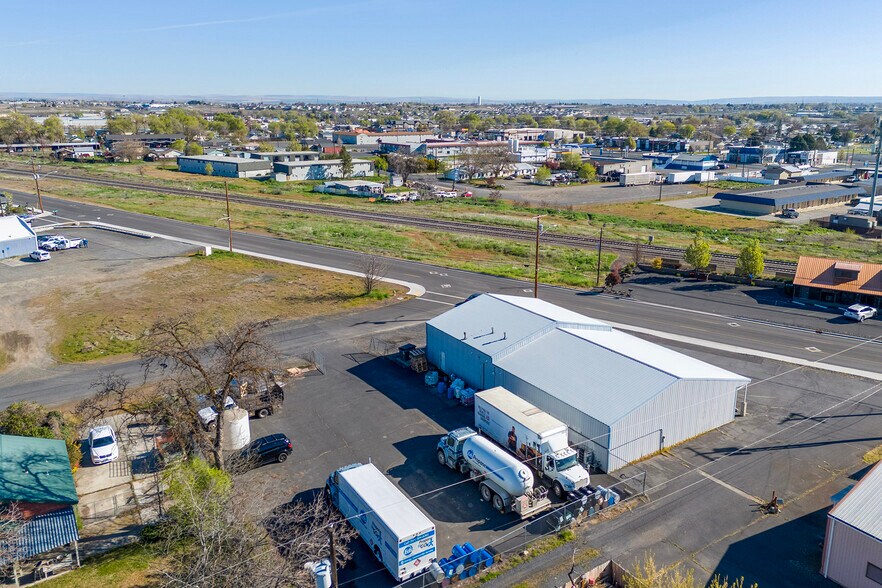 More Photos Of 345 N 1st Pl, Hermiston Industrial For Sale