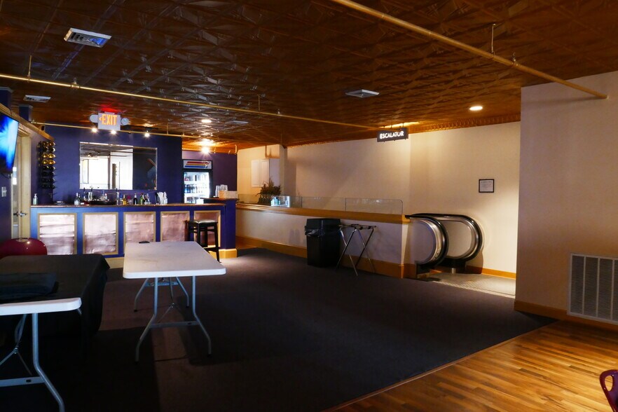 More Photos Of 9 N Loudoun St, Winchester Office For Sale