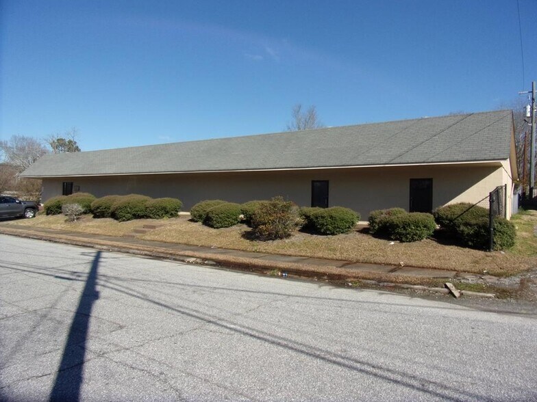 More Photos Of 1301 50th St, Columbus Warehouse For Lease
