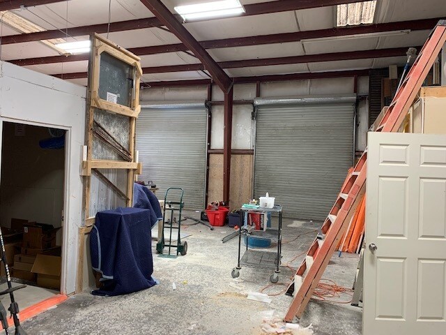 More Photos Of 137 Flea Market Rd, Jasper Showroom For Sale