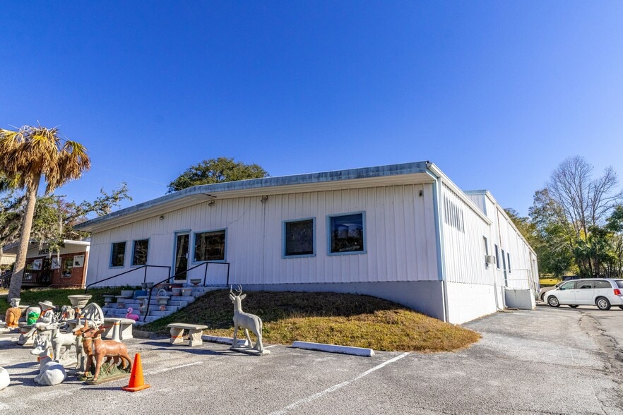 More Photos Of 1350 Ponce De Leon Blvd, Brooksville Warehouse For Sale
