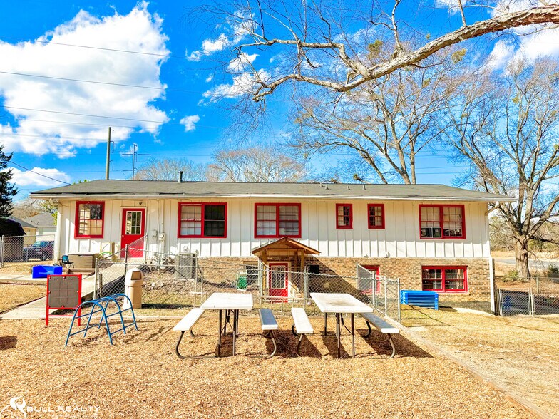 More Photos Of 5176 Old Norcross Rd, Norcross Daycare Center For Sale