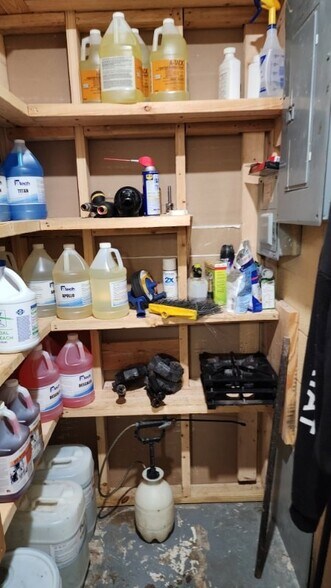 More Photos Of 802 S Main St, Belton General Retail For Sale