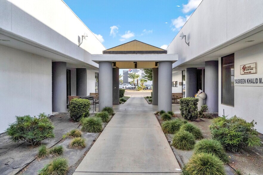 More Photos Of 1260 E Almond Ave, Madera Medical For Sale