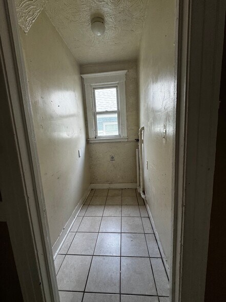More Photos Of 57 Bassett St, New Haven Multifamily For Sale