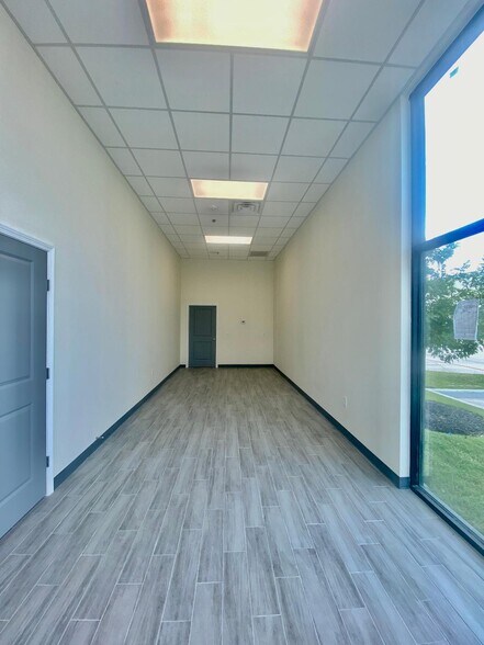 More Photos Of 4213 S Main St, Stafford Unknown For Lease