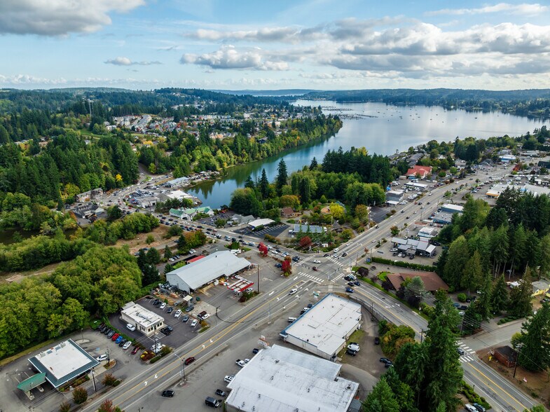 More Photos Of 20370 Viking Ave NW, Poulsbo Service Station For Sale