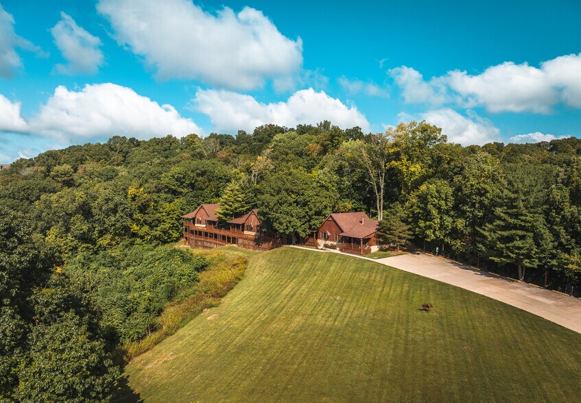 More Photos Of 1 Tara Point, Grafton Hotel For Sale