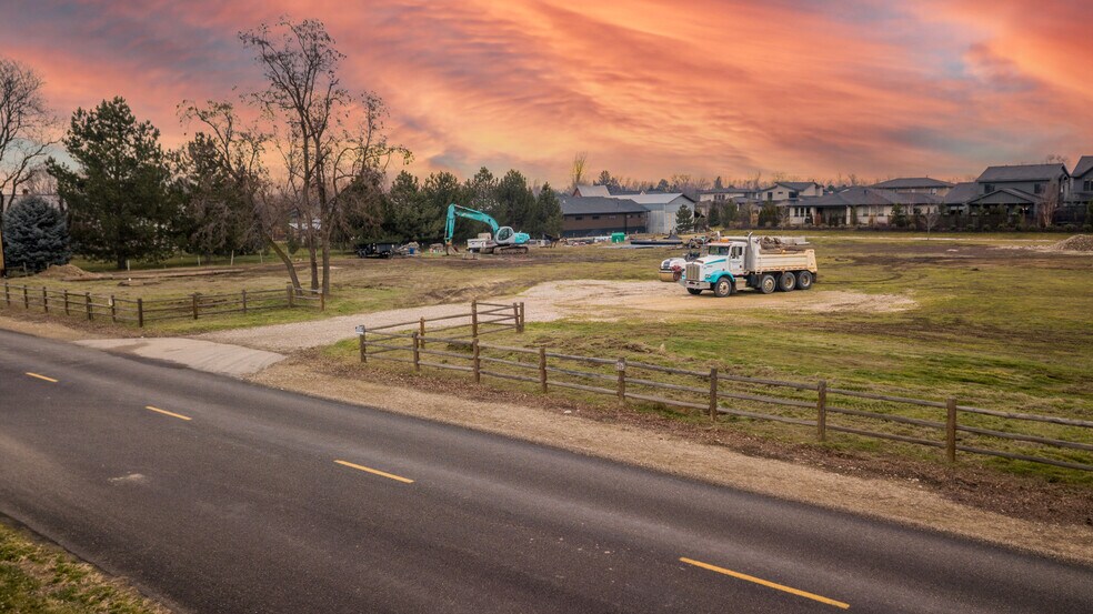 More Photos Of 7595 W Moon Valley Rd, Eagle Land For Sale