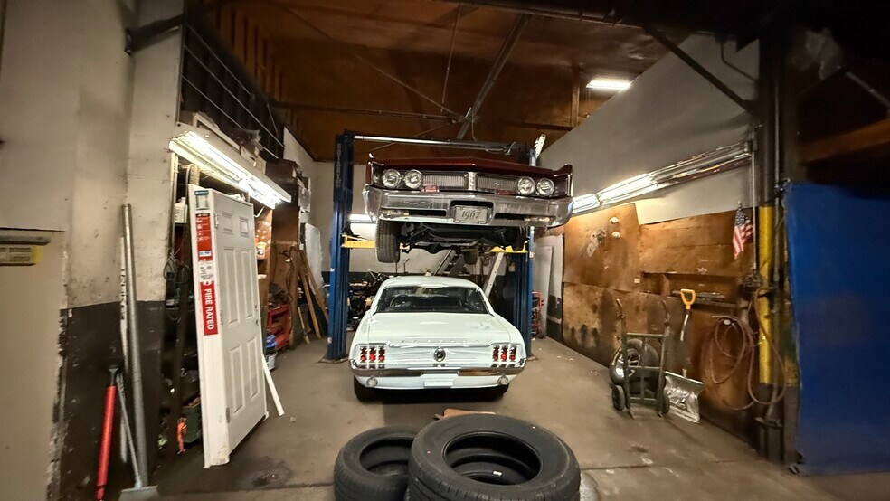 More Photos Of 124 3rd St, Allentown Auto Dealership For Lease