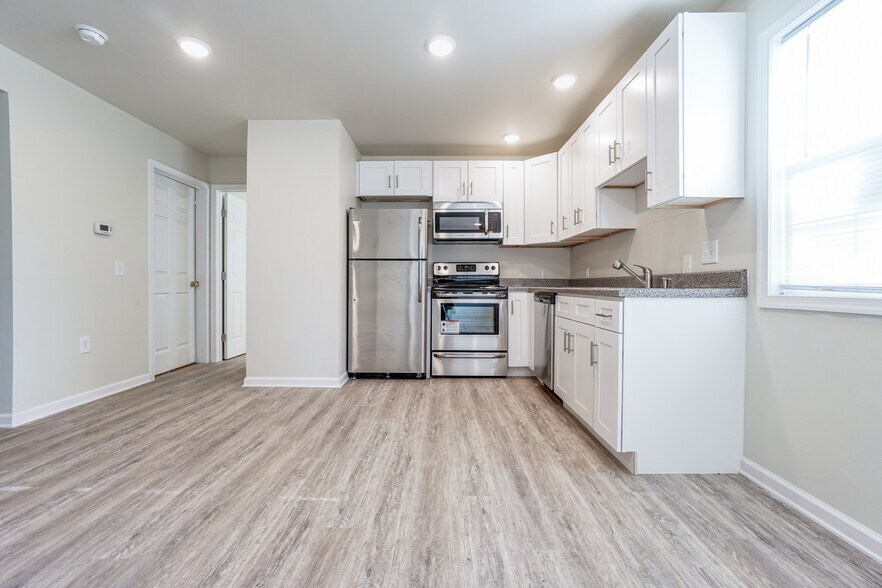 More Photos Of 450 Germantown Pike, Lafayette Hill Office For Sale