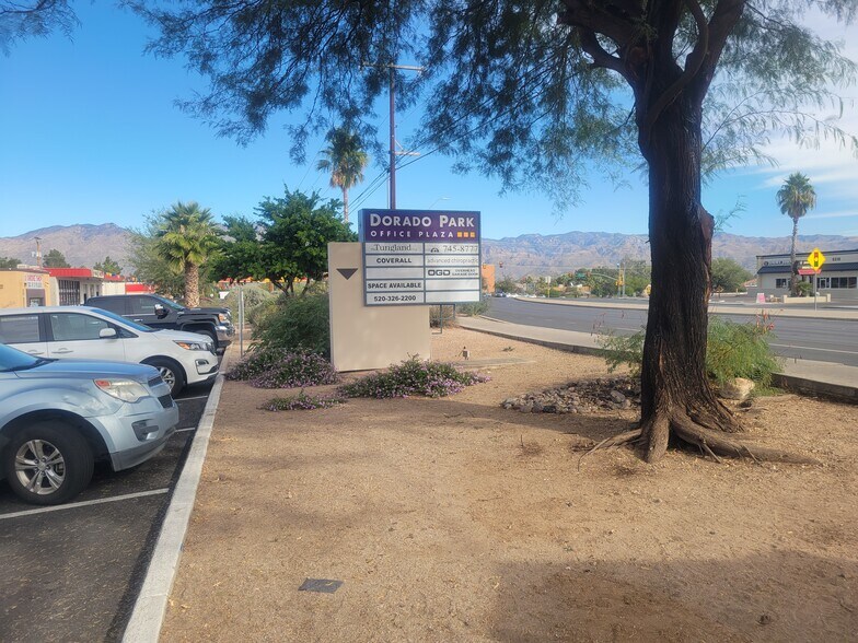 More Photos Of 1605 N Wilmot Rd, Tucson Unknown For Lease