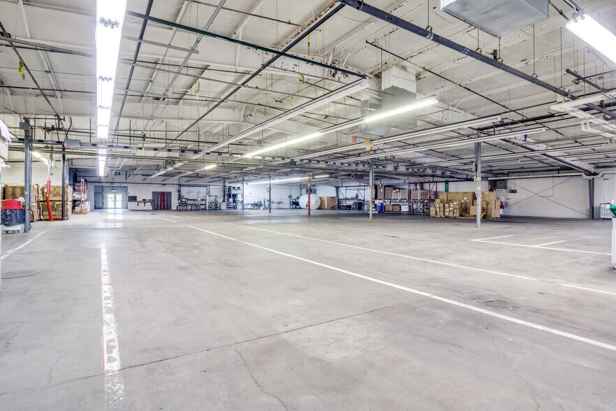 More Photos Of 338 Cliff Dr, Graham Manufacturing For Lease