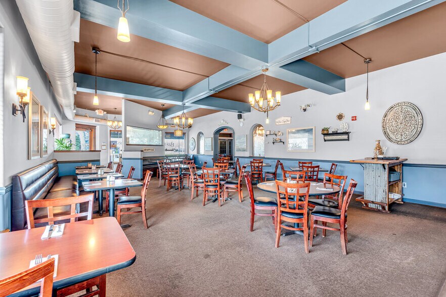 More Photos Of 300 Main St, Avon By The Sea Storefront Retail Office For Lease