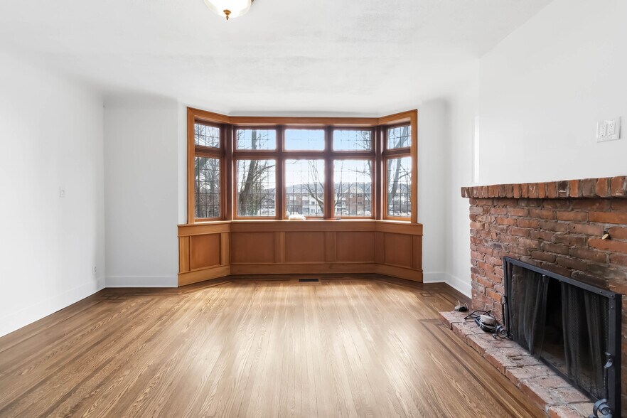 More Photos Of 250 Plains Rd W, Burlington Multifamily For Sale