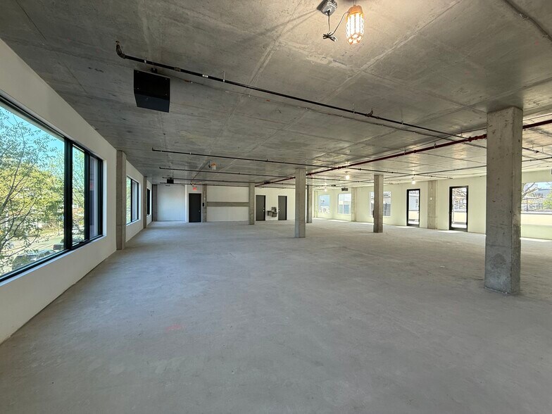 More Photos Of 206 Ditmas Ave, Brooklyn Office For Lease