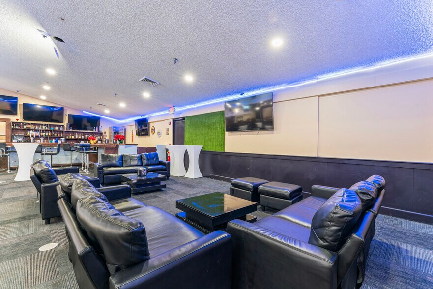 More Photos Of 5425 N Henry Blvd, Stockbridge Restaurant For Lease