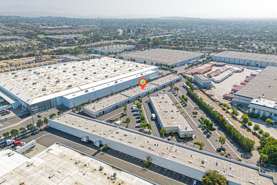 More Photos Of 2005 Raymer Ave, Fullerton Warehouse For Sale