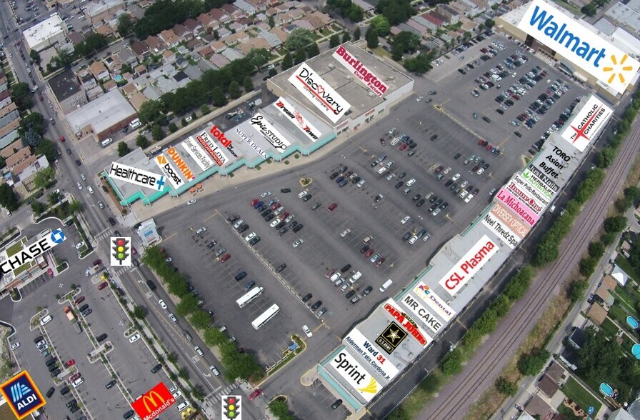 More Photos Of 4600-4648 W Diversey Ave, Chicago Unknown For Lease