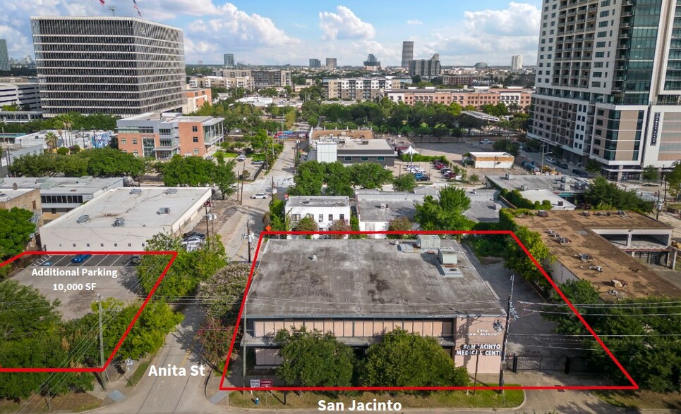 Primary Photo Of 2918 San Jacinto St, Houston Medical For Sale