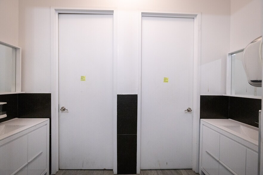 More Photos Of 492 Throop Ave, Brooklyn Office For Sale
