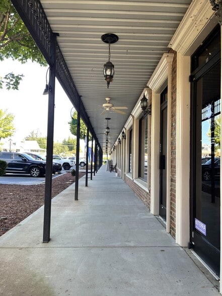 More Photos Of 5155 Highway 9, Alpharetta Unknown For Lease