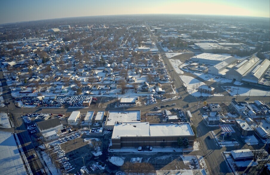 More Photos Of 1121 E Troy Ave, Indianapolis Freestanding For Sale