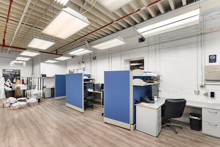 More Photos Of 100-118 John F Kennedy Dr N, Bloomfield Warehouse For Sale