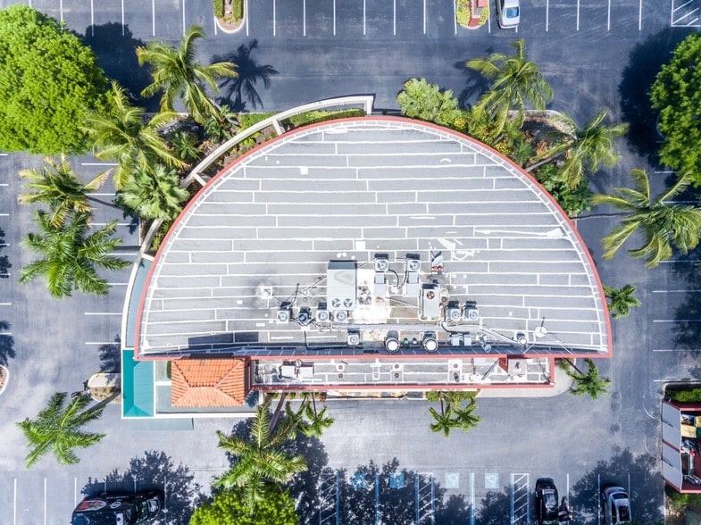 More Photos Of 11280 Tamiami Trl N, Naples Restaurant For Sale