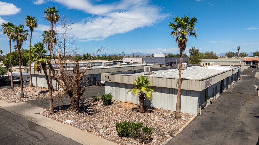 More Photos Of 1121 S Wilbur St, Mesa Warehouse For Lease