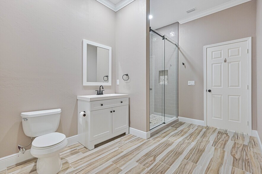 More Photos Of 4240 Ellis Rd, Fort Myers Apartments For Sale