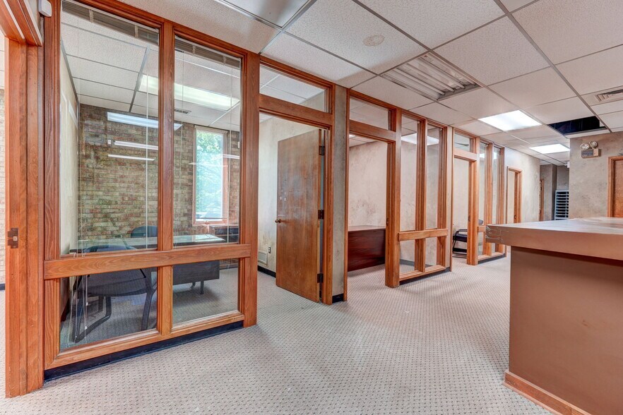 More Photos Of 3311 Burlington Rd, Greensboro Office For Sale