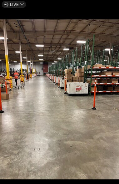 More Photos Of 719 Dunn Rd, Fayetteville Warehouse For Sale