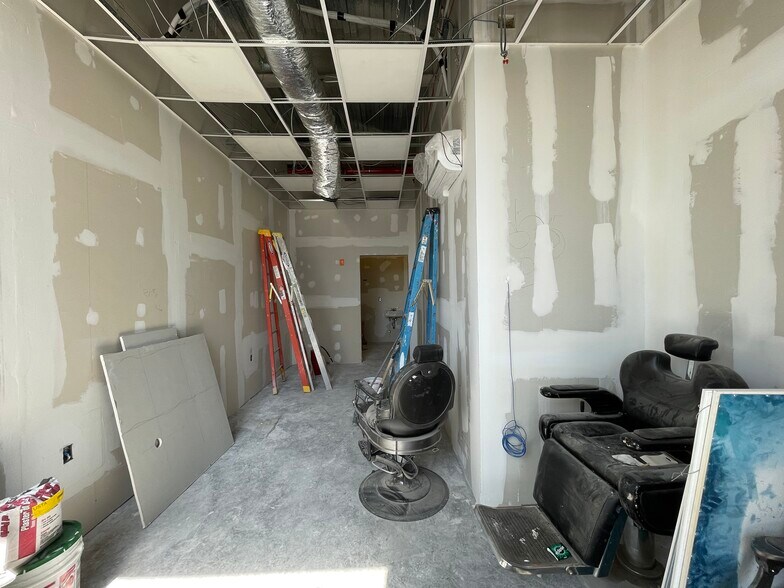 More Photos Of 251-73 Jericho Tpke, Bellerose Office For Sale