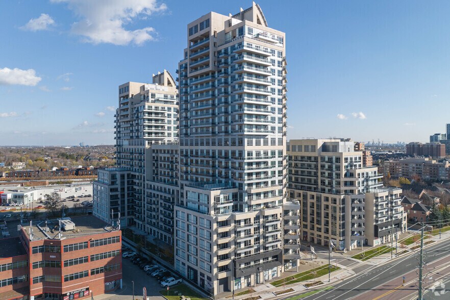 More Photos Of 9201 Yonge St, Richmond Hill Apartments For Sale