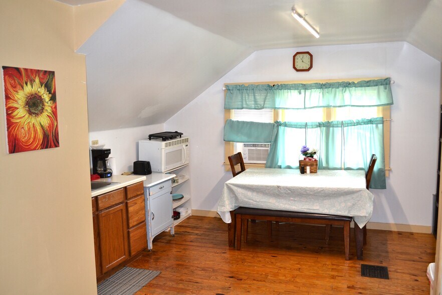 More Photos Of 2373 Untalulti Dr, Monticello Specialty For Sale