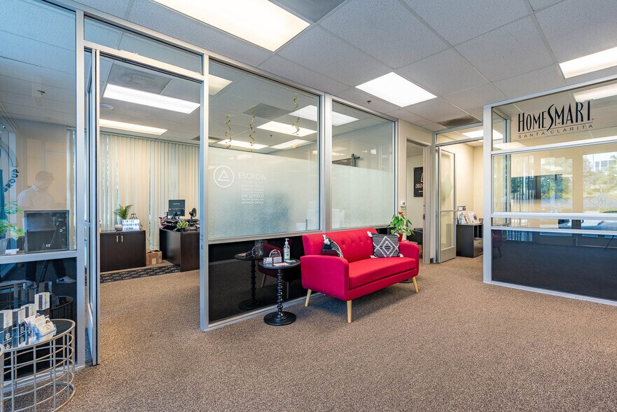 More Photos Of 28361-28385 Constellation Rd, Valencia Manufacturing For Lease