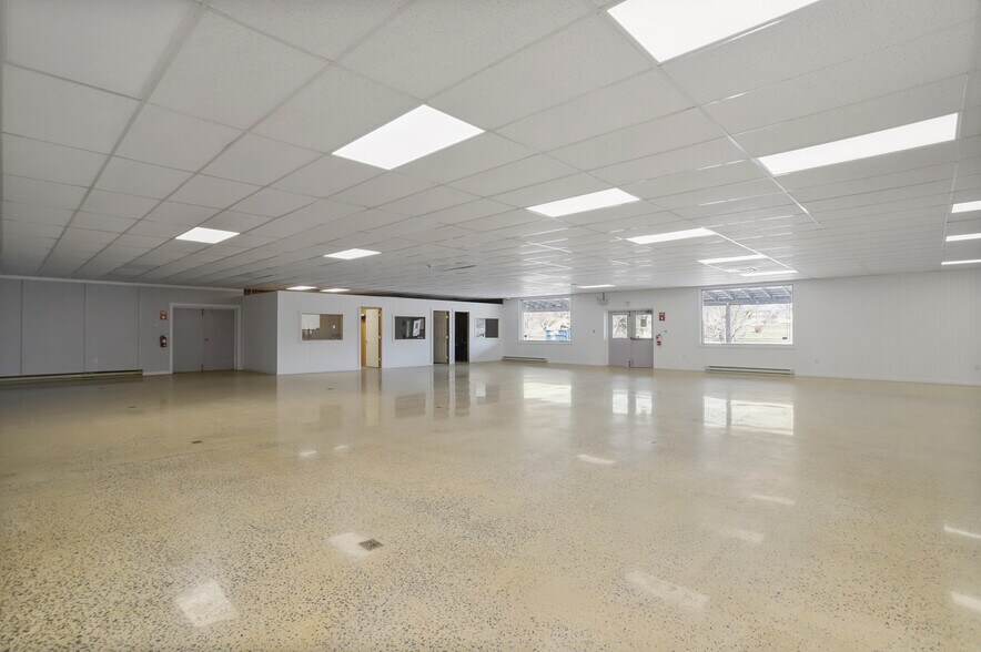 More Photos Of 12258 Buchanan Trl W, Mercersburg Flex For Lease