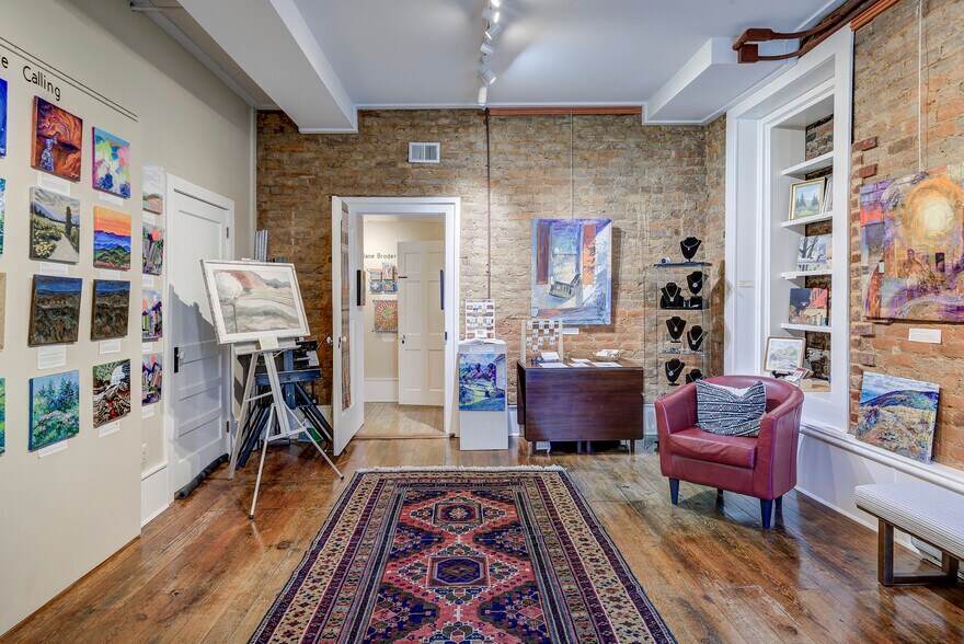 More Photos Of 107 E Main St, Jonesborough Storefront For Sale